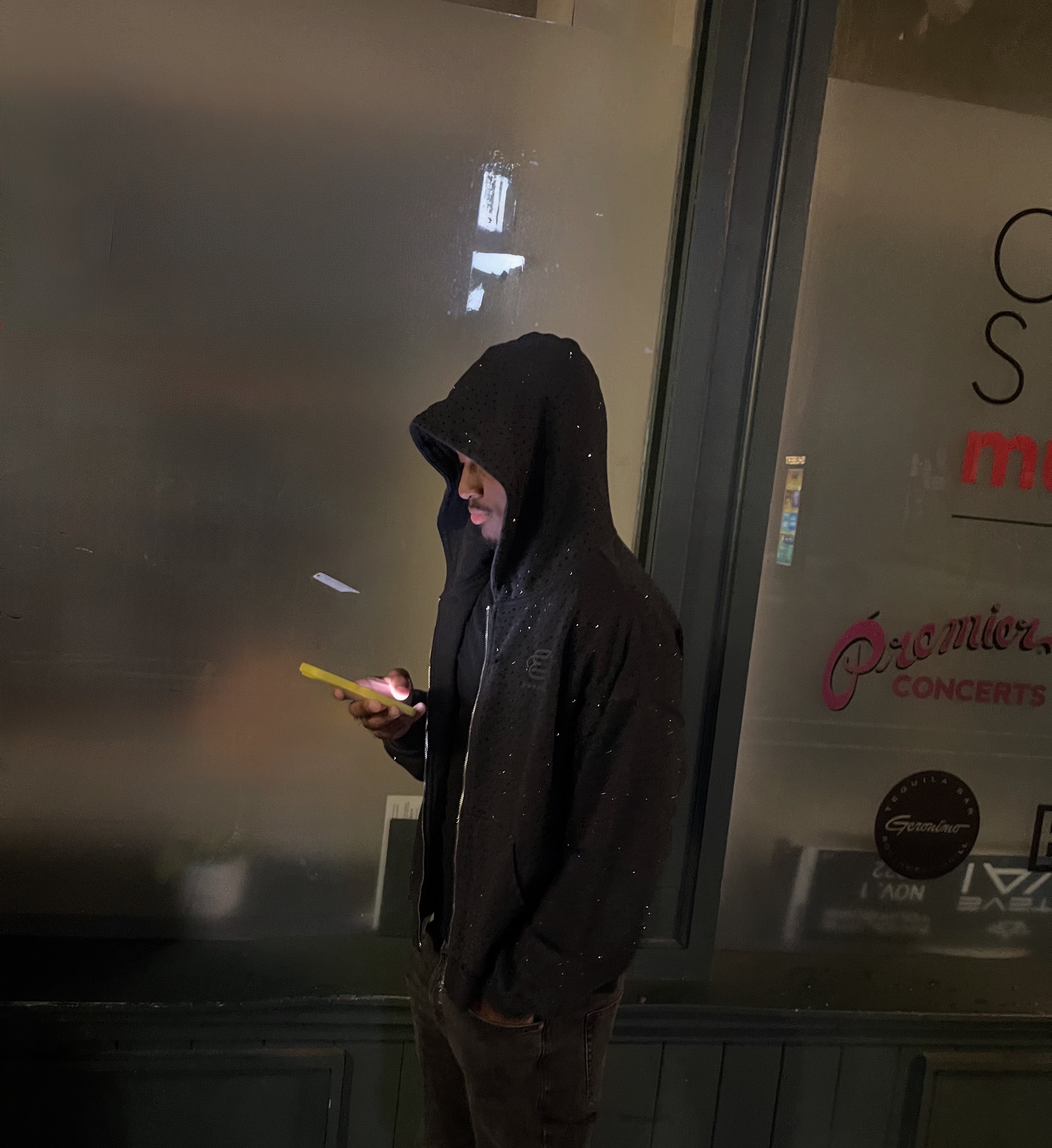 SHOOT FOR THE STARS ZIP-UP (BLACK)